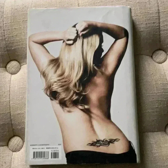 The Girl With The Lower Back Tattoo by Amy Shumer  Autobiography Book - Picture 2 of 3